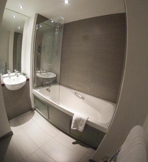 家庭套房, Queens Hotel & Spa