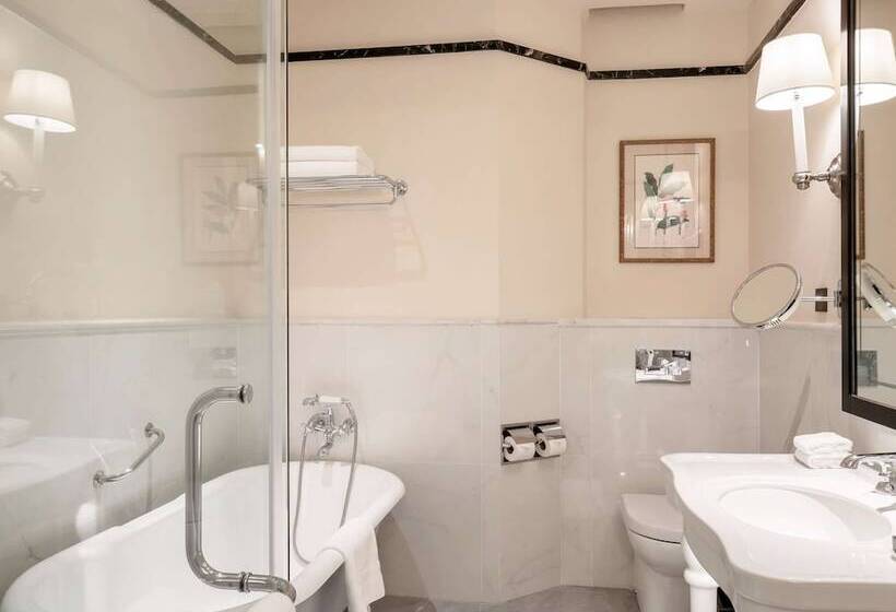 اتاق استاندارد با تخت دوبل, Raffles Hotel Le Royal