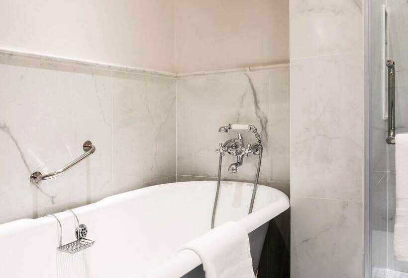 اتاق استاندارد با تخت دوبل, Raffles Hotel Le Royal