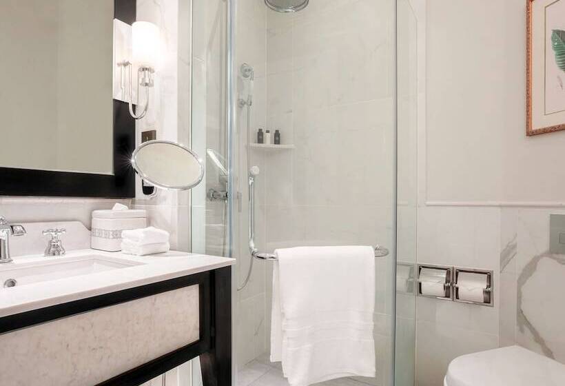اتاق استاندارد, Raffles Hotel Le Royal