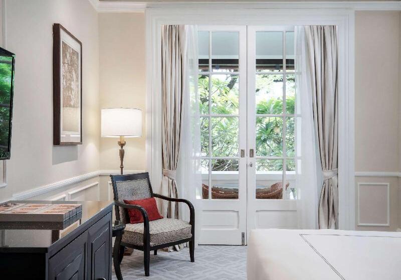 سوئیت اجرایی با تخت کینگ, Raffles Hotel Le Royal