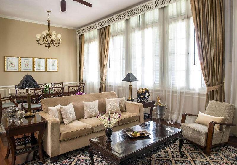 سوئیت اجرایی با تخت کینگ, Raffles Hotel Le Royal
