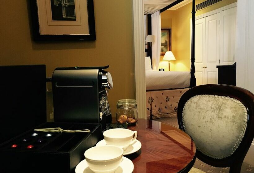 اتاق اجرایی, Roseate House London