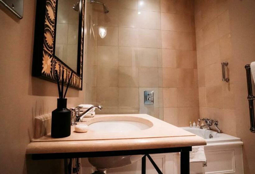 سوییت, Roseate House London
