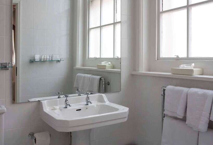 اتاق استاندارد با تخت دوبل, St James Hotel; Bw Premier Collection