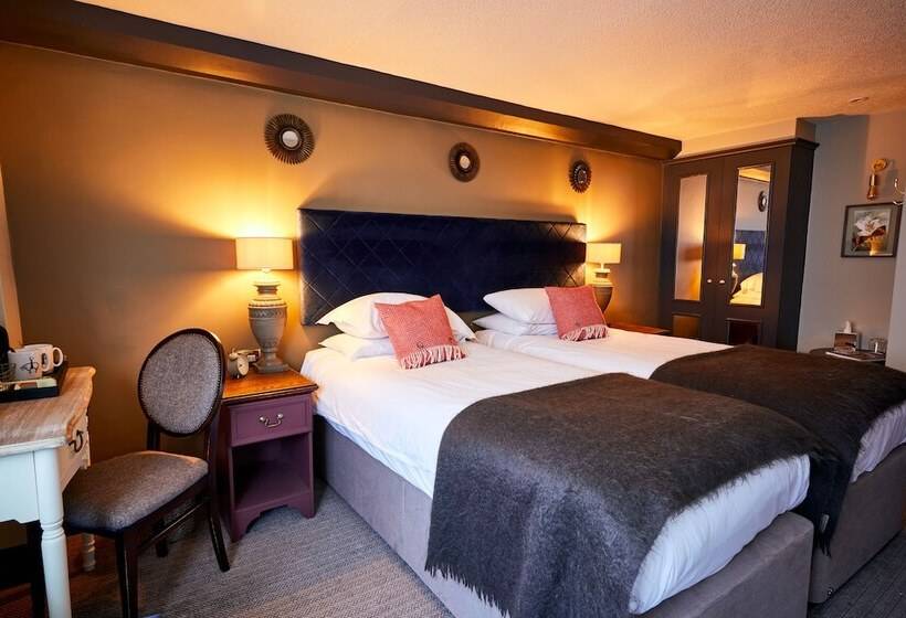 Standard Room, The Fleece At Cirencester