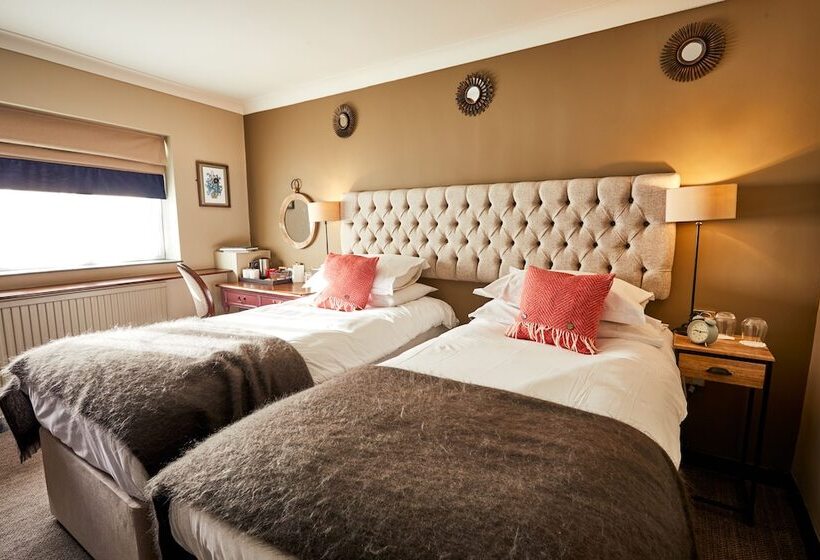 Standard Room, The Fleece At Cirencester