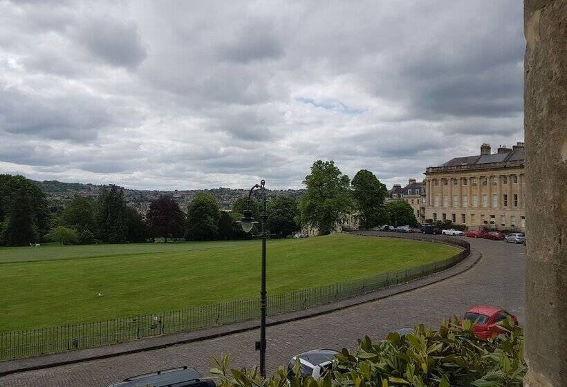 سوییت لوکس, The Royal Crescent Hotel & Spa