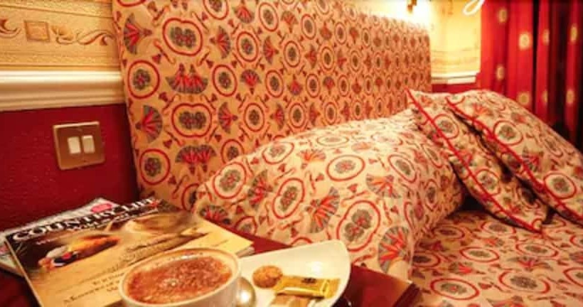 اتاق استاندارد یک نفره, The Royal