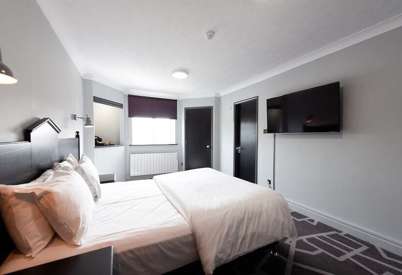 اتاق استاندارد, Village Hotel Liverpool