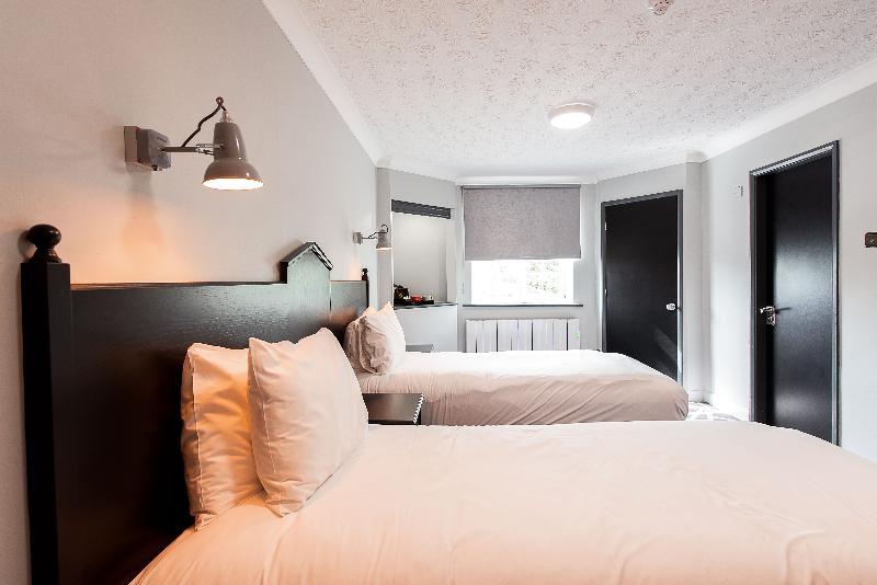 اتاق استاندارد, Village Hotel Liverpool