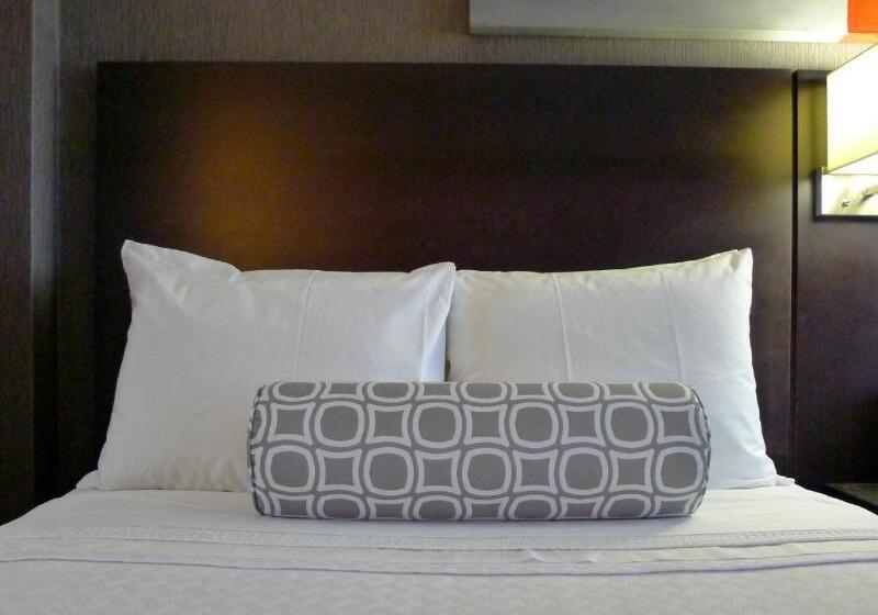 带大床的标准间, Armon Plaza Montreal Airpt, Trademark Collection By Wyndham