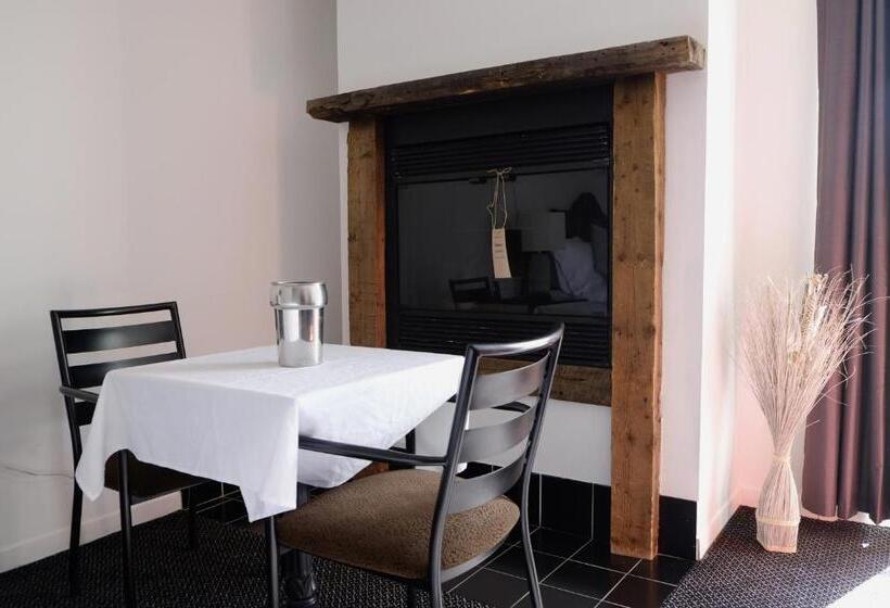 اتاق سوپریور با تخت بزرگ, Auberge La Camarine