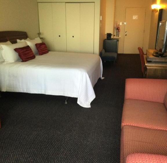 سوئیت با تخت بزرگ, Auberge La Camarine