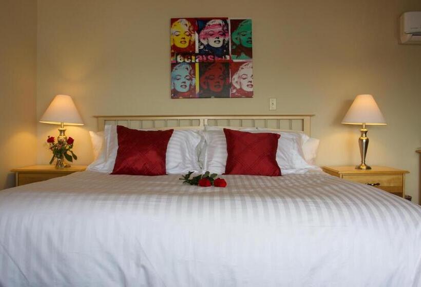 اتاق اجرایی با تخت بزرگ, Rum Runner Inn
