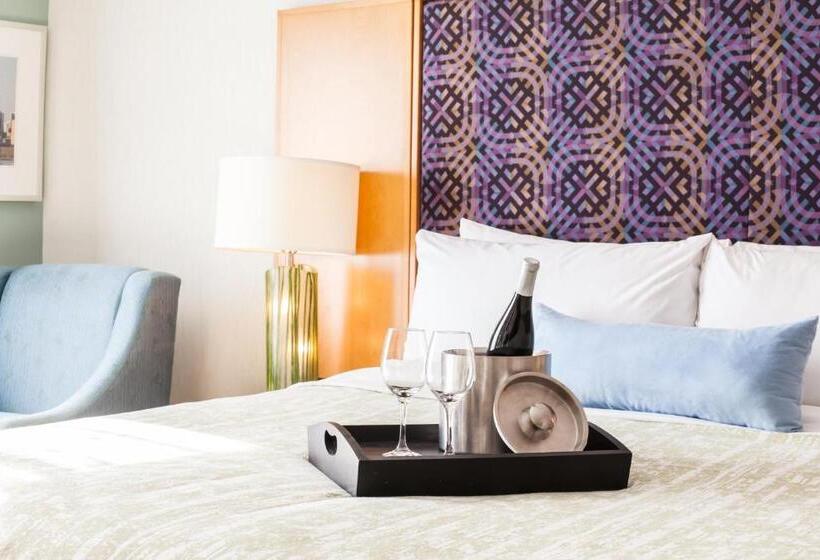 Camera Standard Letto King Accessibile ai persone con mobilità ridotta, Best Western Premier Toronto Airport Carlingview