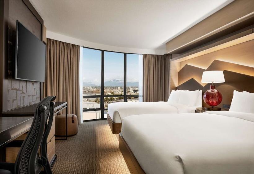 اتاق استاندارد با 2 تخت دوبل, Hilton Vancouver Airport