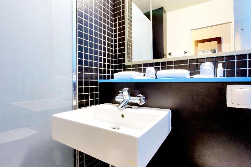 سوئیت با تخت بزرگ, Hilton Vancouver Airport