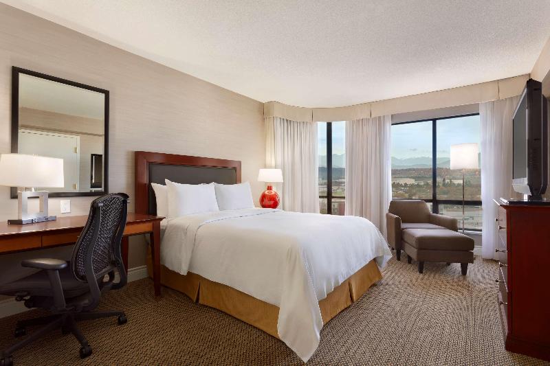 سوییت, Hilton Vancouver Airport
