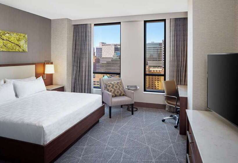 سوئیت جونیور با تخت بزرگ, Hilton Vancouver Airport