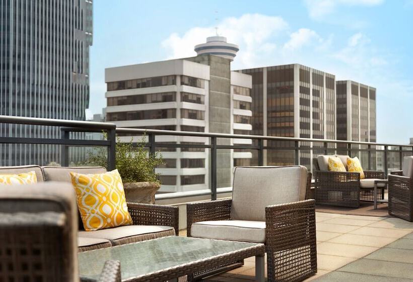 اتاق پنت هاوس, Le Soleil By Executive Hotels