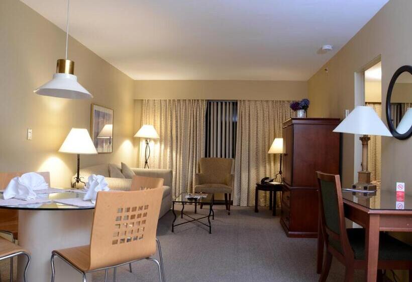 スイート, Rosellen Suites At Stanley Park