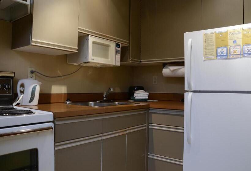 スイート, Rosellen Suites At Stanley Park
