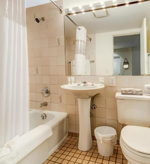 スイート, Rosellen Suites At Stanley Park