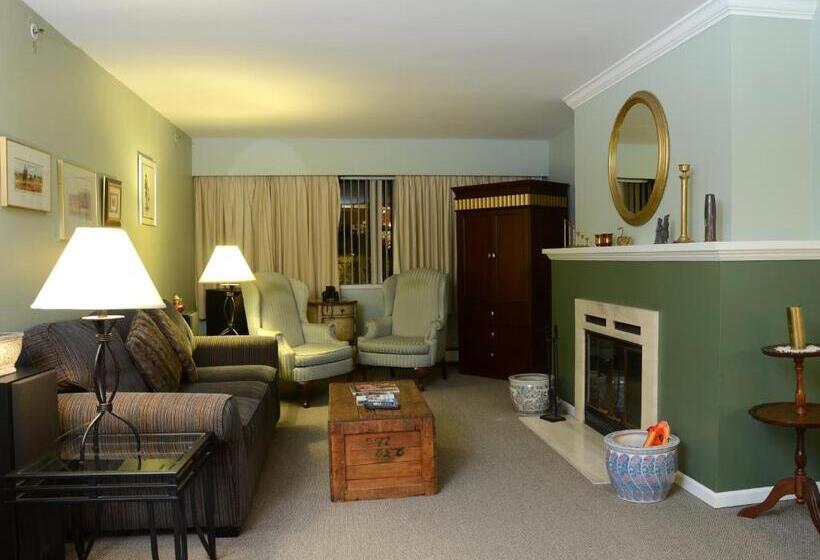 デラックススイート２ベッドルーム, Rosellen Suites At Stanley Park