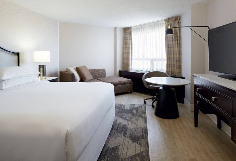 اتاق استاندارد با تخت دوبل, Sheraton Montreal Airport