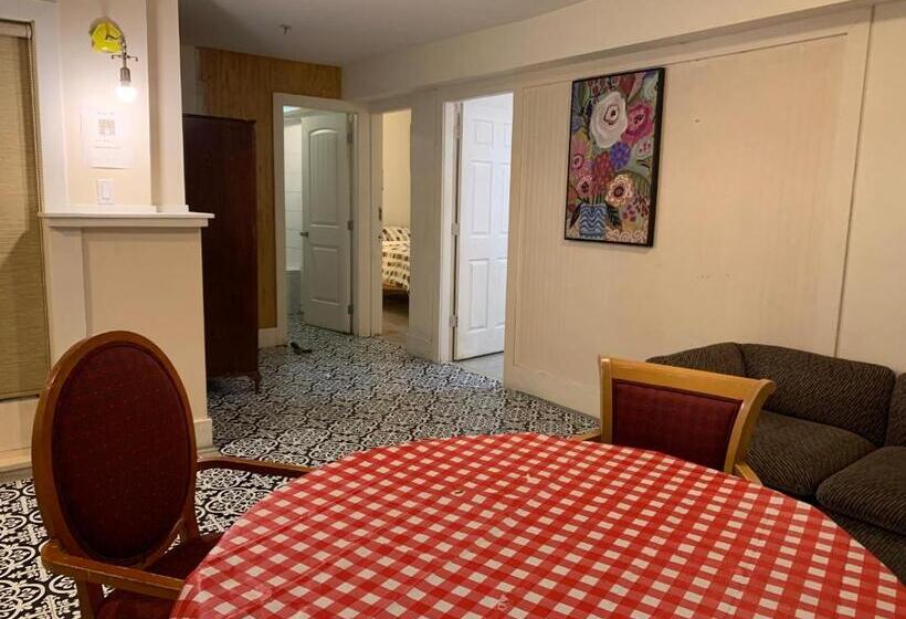 اتاق استاندارد با سرویس بهداشتی مشترک, Manor Guest House