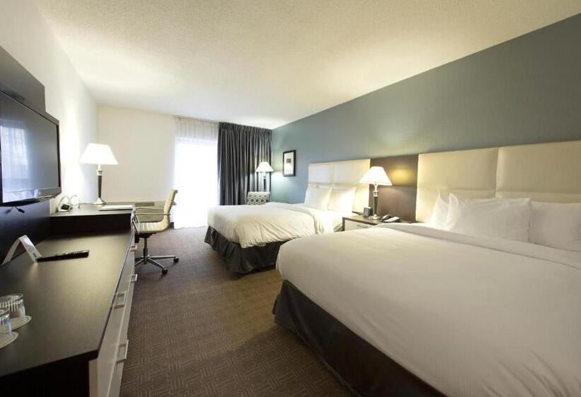 اتاق لوکس, Toronto Don Valley Hotel And Suites