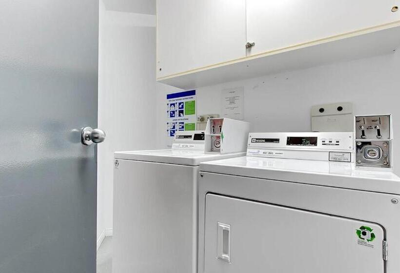 سوییت خانوادگی, Hebergement Montsteanne Condos