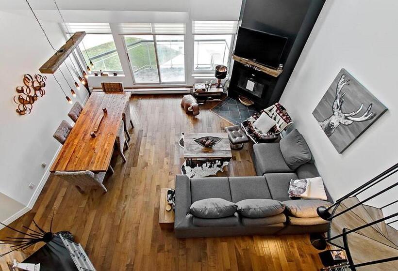 سوییت خانوادگی, Hebergement Montsteanne Condos