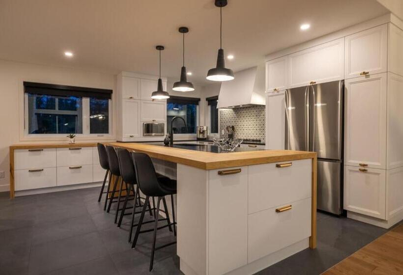 ویلای سوپریور 1 خوابه, Hebergement Montsteanne Condos