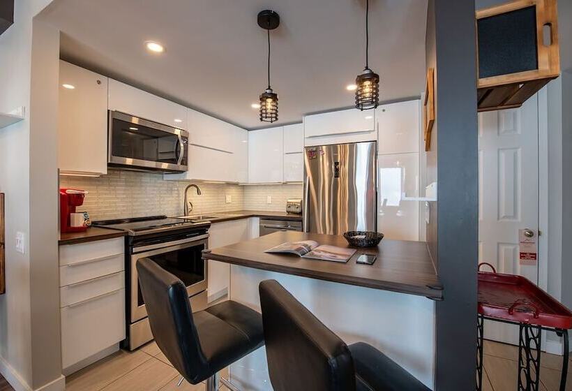 آپارتمان سوپریور 1 خوابه, Hebergement Montsteanne Condos
