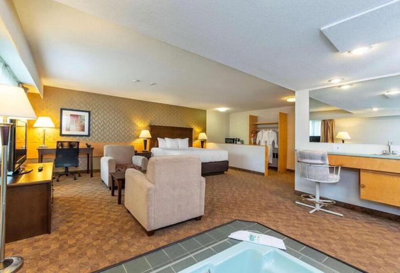اتاق لوکس با تخت بزرگ, Prestige Riverside Lodge Quesnel