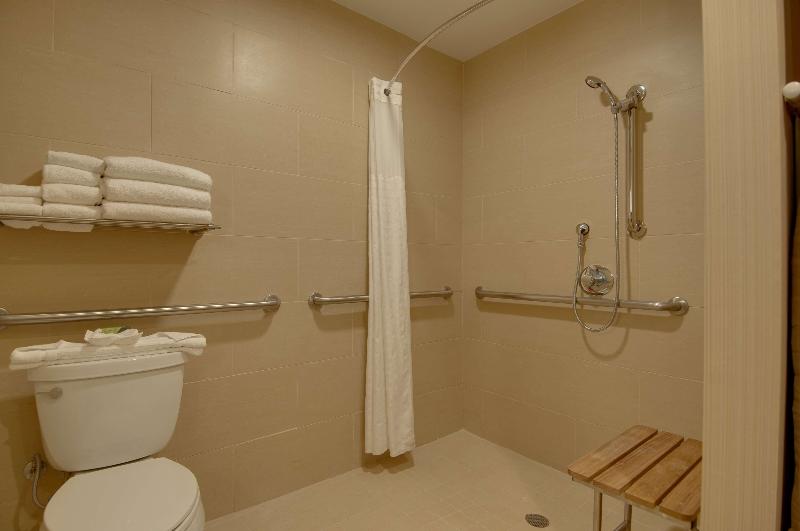 סוויטת ג'וניור, Tamaca Beach Resort