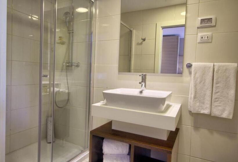 اتاق استاندارد با بالکن و چشم‌انداز دریا, Tui Blue Kalamota Island   All Inclusive