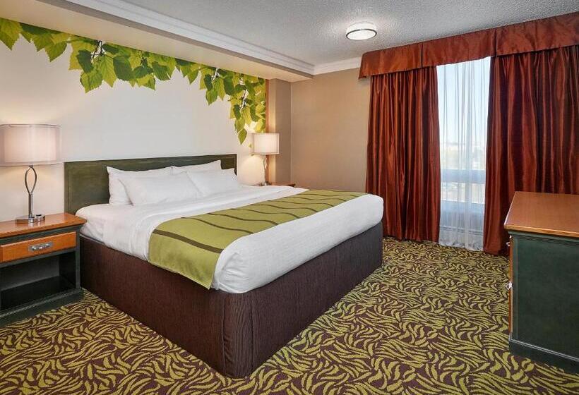 Deluxe Suite King Bed, Varscona Hotel On Whyte