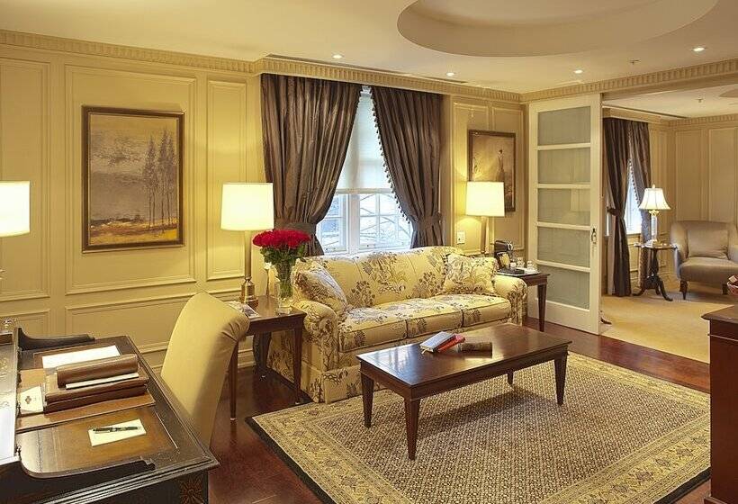 Deluxe Suite, Windsor Arms