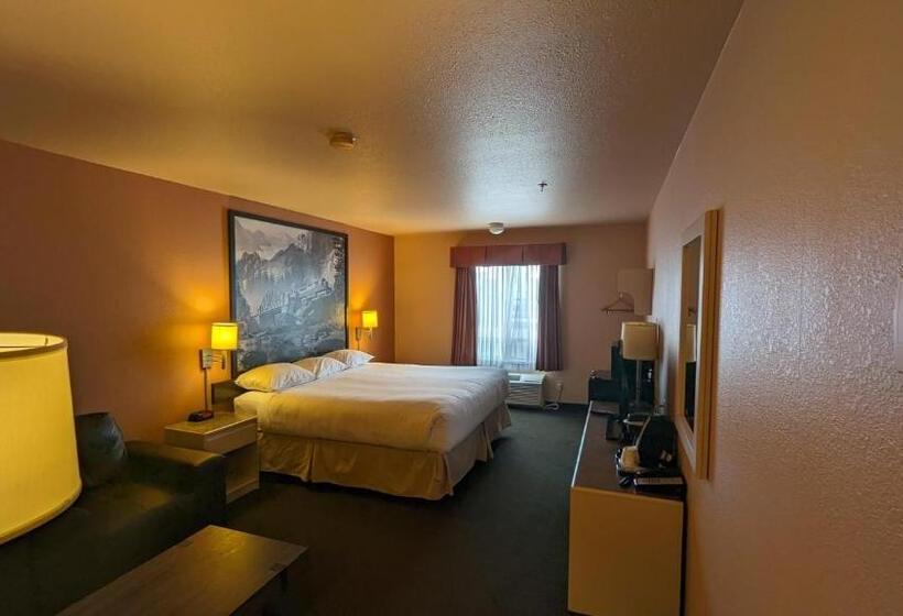 اتاق استاندارد با تخت بزرگ, Ramada By Wyndham Cranbrook