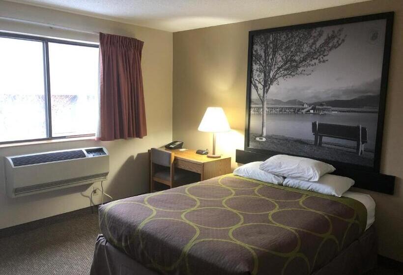 Chambre Standard Adaptée aux Personnes à Mobilité Réduite, Super 8 By Wyndham Salmon Arm