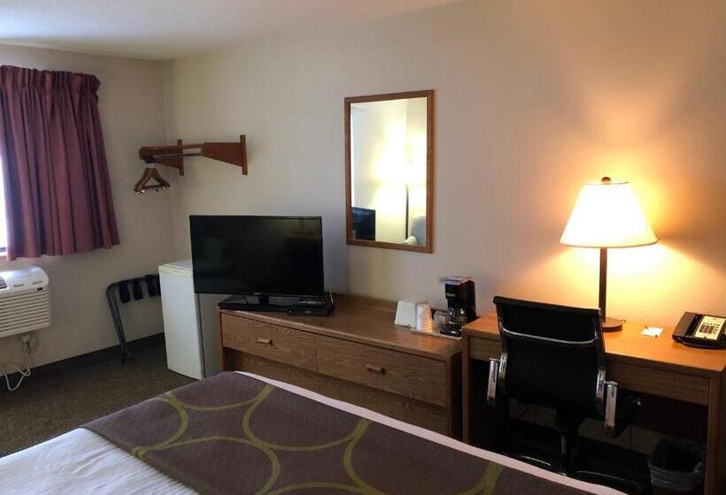 Chambre Standard Lit King Size, Super 8 By Wyndham Salmon Arm