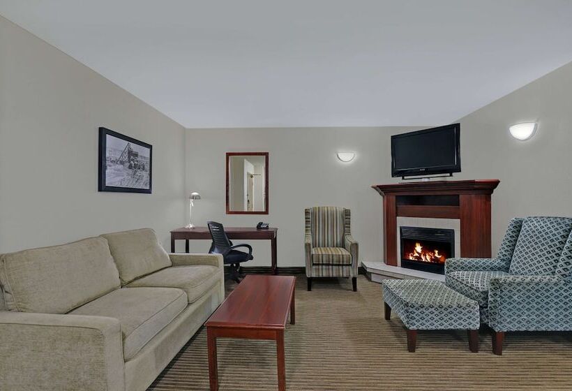 Suite, Surestay Plus  By Best Western Drumheller