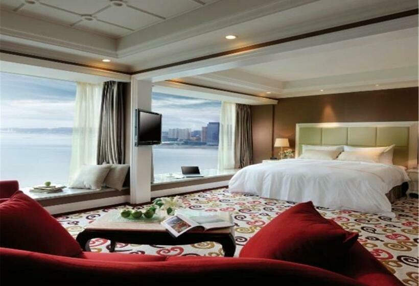 اتاق لوکس با چشم‌انداز دریا, Grand Bay Hotel Zhuhai