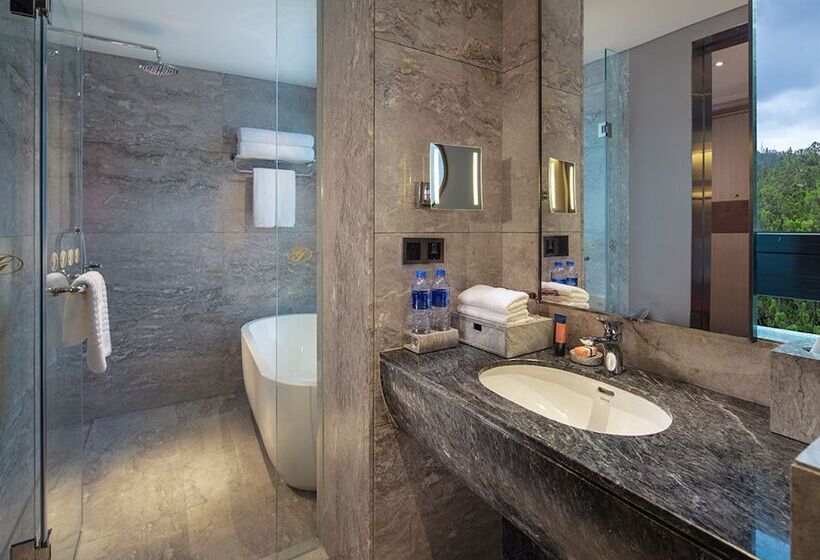 اتاق لوکس, Grand Bay Hotel Zhuhai