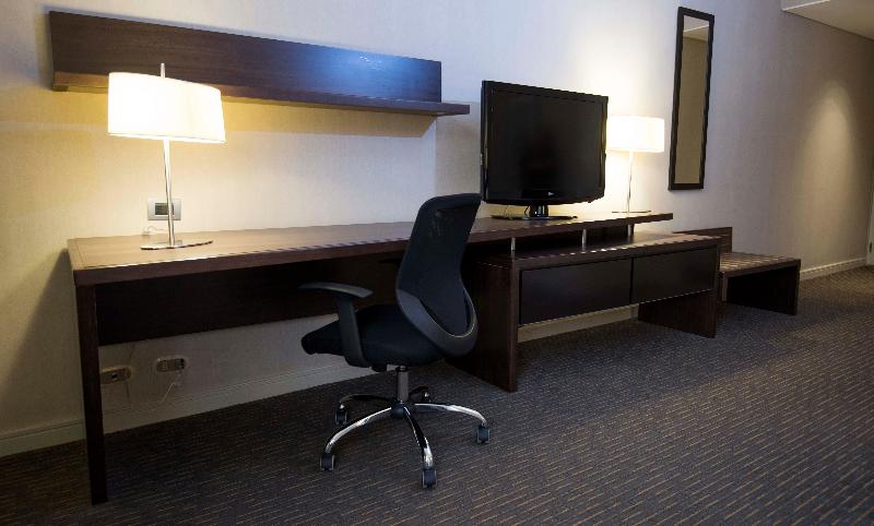 اتاق استاندارد با تخت بزرگ برای معلولان, Holiday Inn Express   Temuco, An Ihg