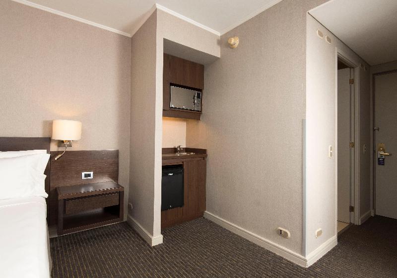 اتاق استاندارد با تخت بزرگ برای معلولان, Holiday Inn Express   Temuco, An Ihg
