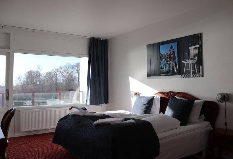 اتاق استاندارد با چشم‌انداز دریاچه, Milling Hotel Søpark